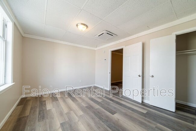 Photo - 112 N High St Unit Apt B1