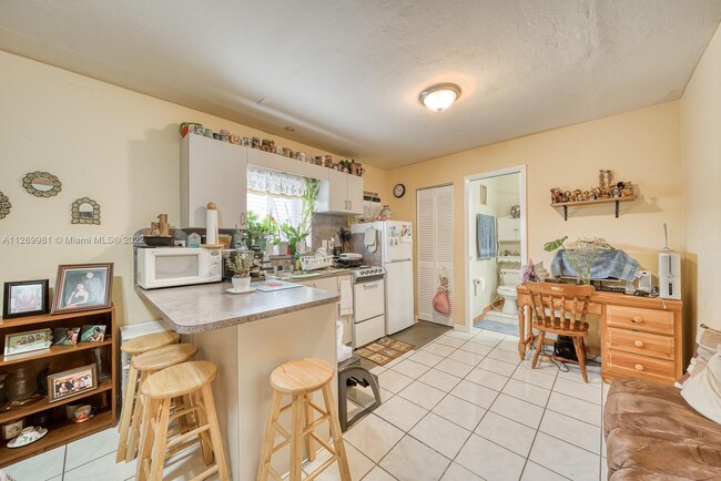 Photo - 14911 SW 71st St