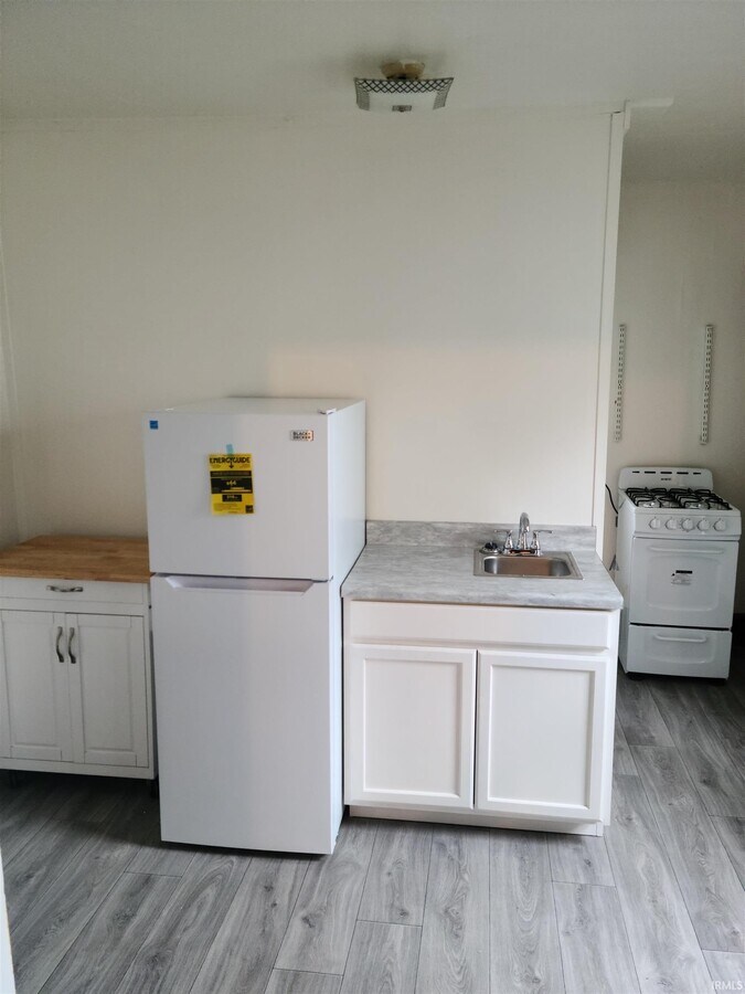Photo - 1016 E 26th St