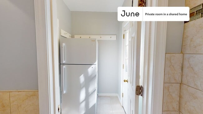 Photo - Room in Shared 7 bed/2 bath home Unit D