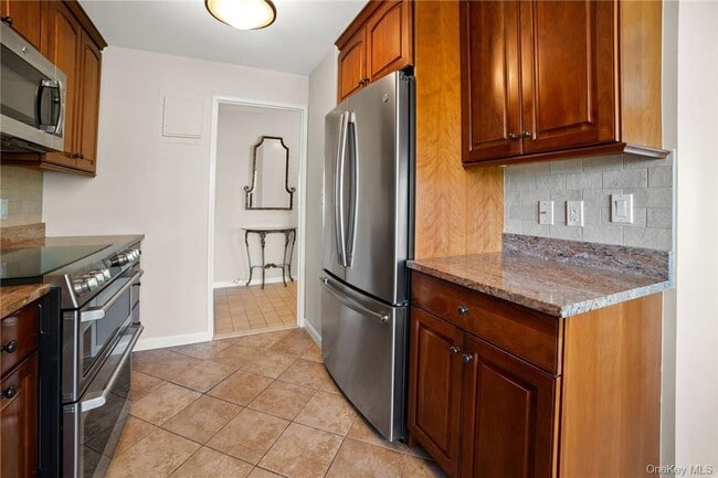 Photo - 300 High Point Dr Unit 512