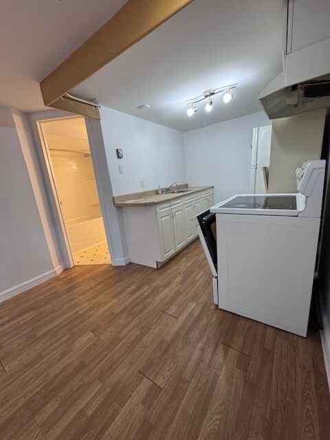 Photo - 1380 Robie St Unit 1