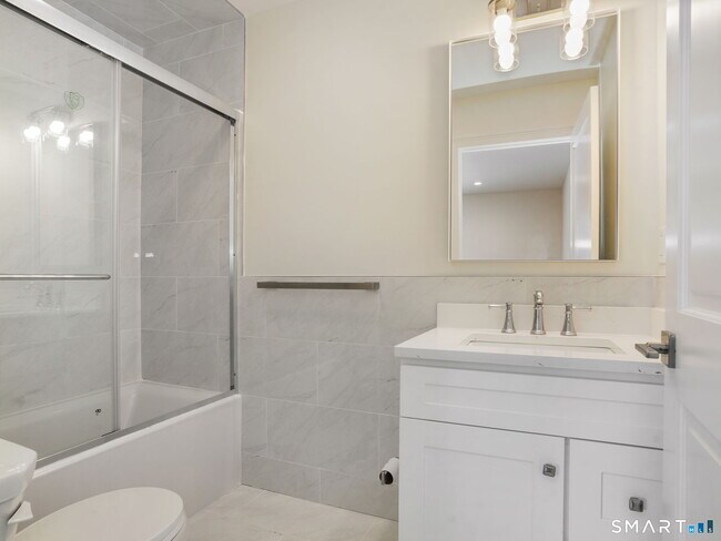 Photo - 4 Beacon Square Unit 4