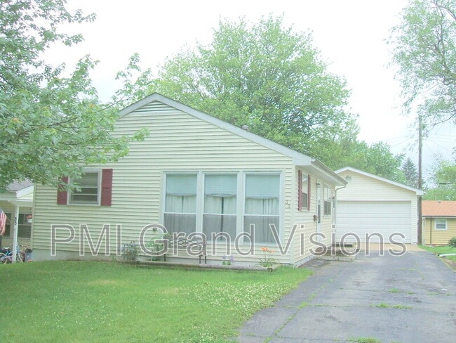 Building Photo - 31 Sickles Dr Rental