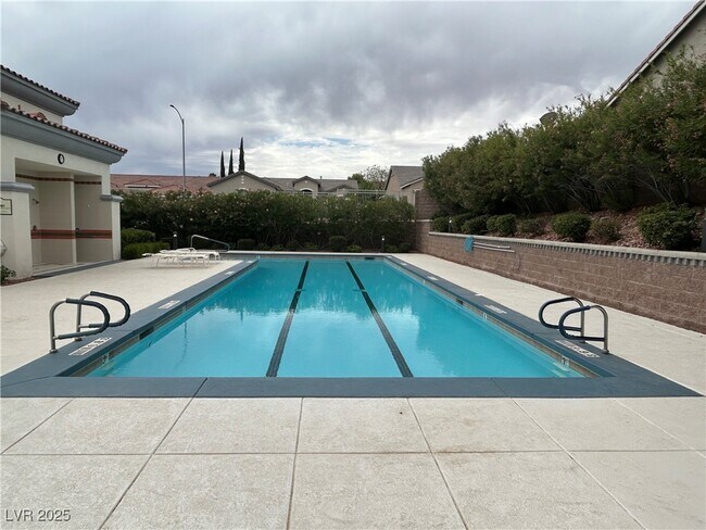 Photo - 3217 Ridgecliff St