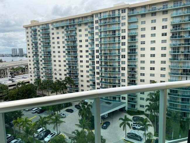 Photo - 19380 Collins Ave Unit 1025