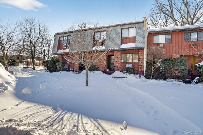 Building Photo - 126 Coachlight Square