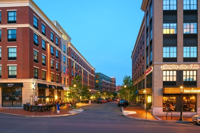 Downtown Portsmouth - The Residences at Portwalk Place Rental