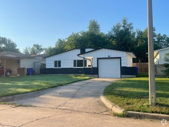 Building Photo - NORMAN HOME AVAILABLE FOR LEASE