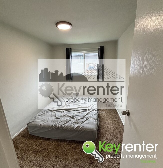 Photo - 1302 E 40th St