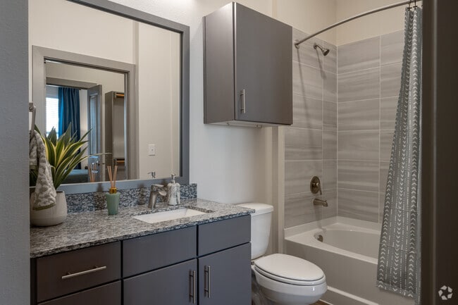 2BR, 2BA - 1,010SF - Second Bathroom