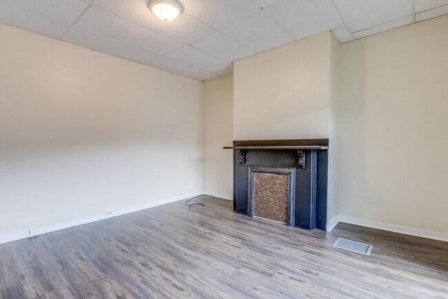 Photo - Available August 2026 - 3 Bedroom Home w/ Central AC & Spacious Yard!