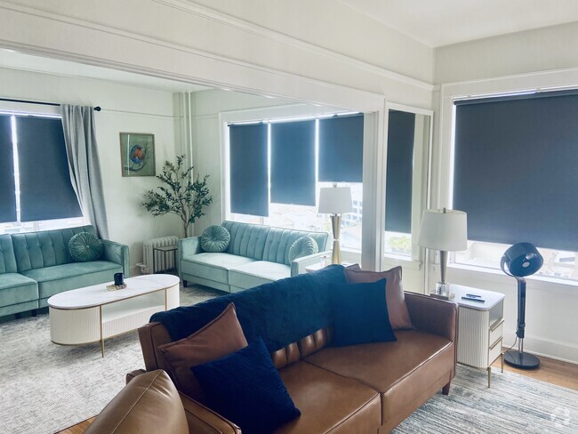 Building Photo - 360 W Ocean Blvd Unit 907 Rental
