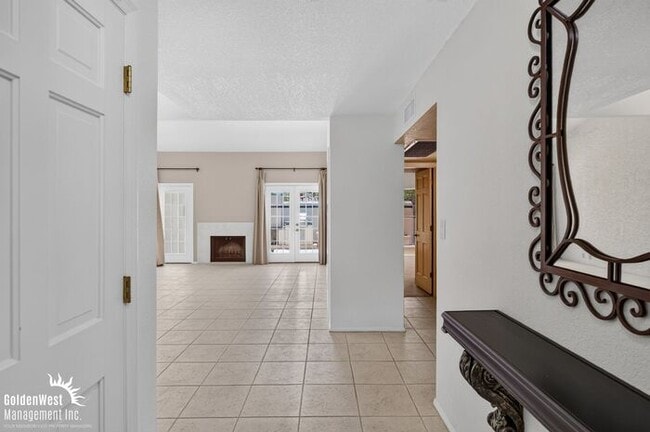 Photo - Beautiful 2Bdm 2Ba Home Located in the Biltmore Area!