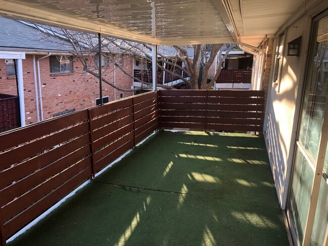 Photo - 6029 Sandhurst Ln Unit D