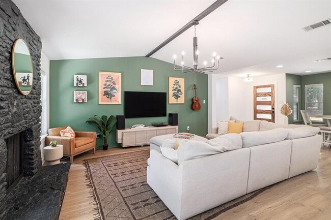 Photo - 2205 Trede Dr