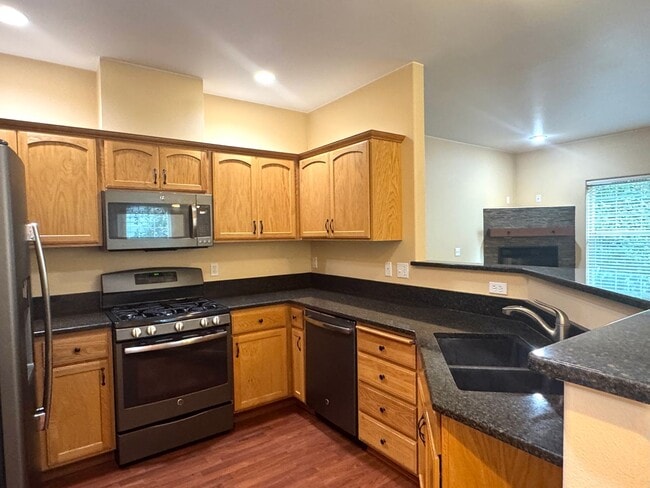 Photo - 10595 NE Kingston Meadow Cir