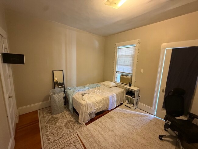 Photo - 348 Faneuil St Unit 2