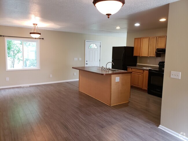 Building Photo - Spacious 3 bedroom, 2 bath Mobile. Rental