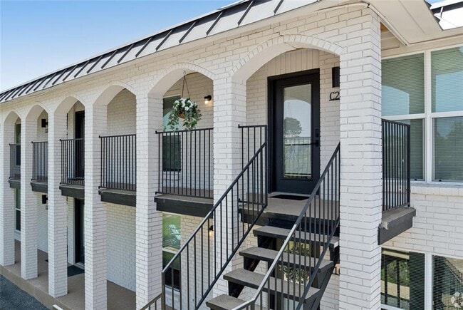 5911 Sheridan Ave Unit C204