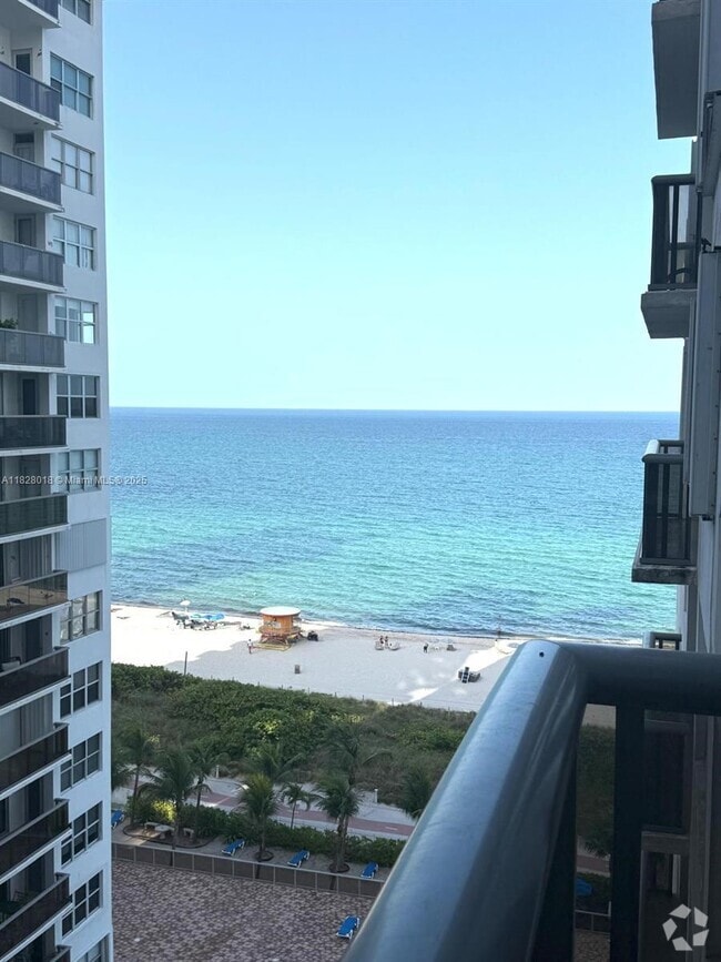 Building Photo - 6039 Collins Ave Unit 1212 Rental