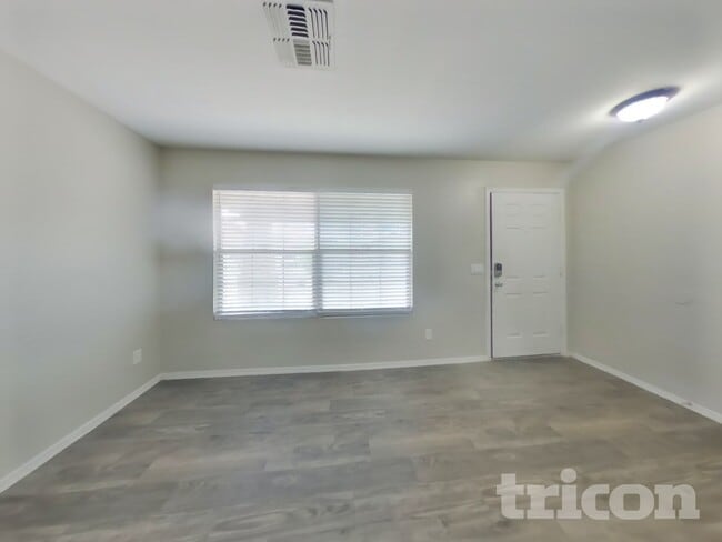 Photo - 3326 W St Anne Ave