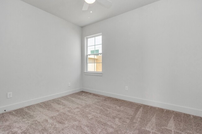 Photo - 2007 Bauer Dr