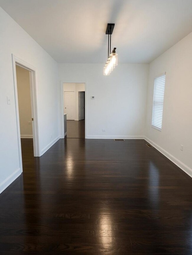 Photo - 1439 W 16th St