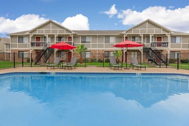 Castlewood Apartments