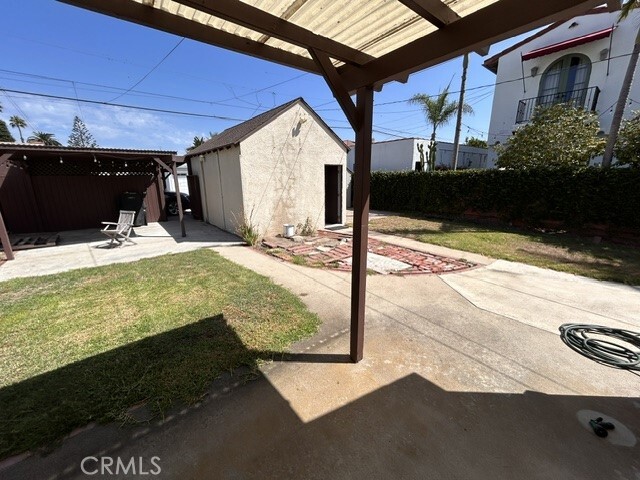 Photo - 209 Avenue E
