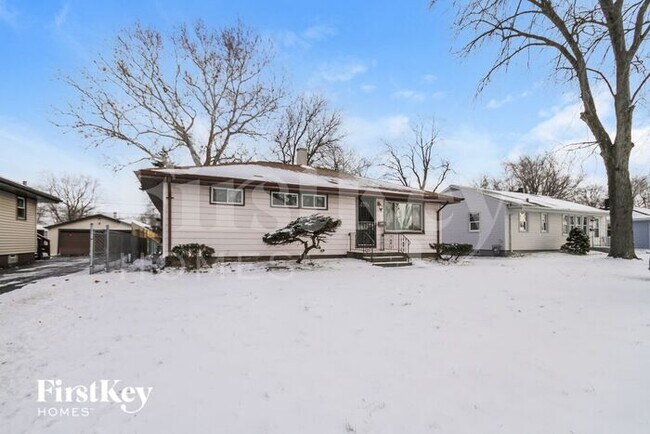 Photo - 15439 Elm St