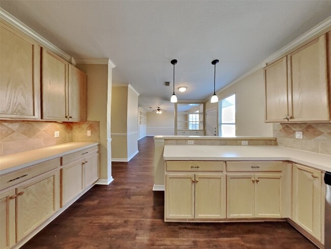 Photo - 3203 Farrel Hill St