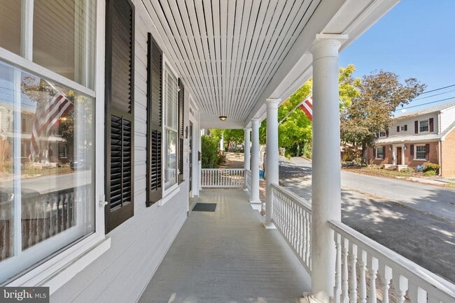 Photo - 209 N Washington St