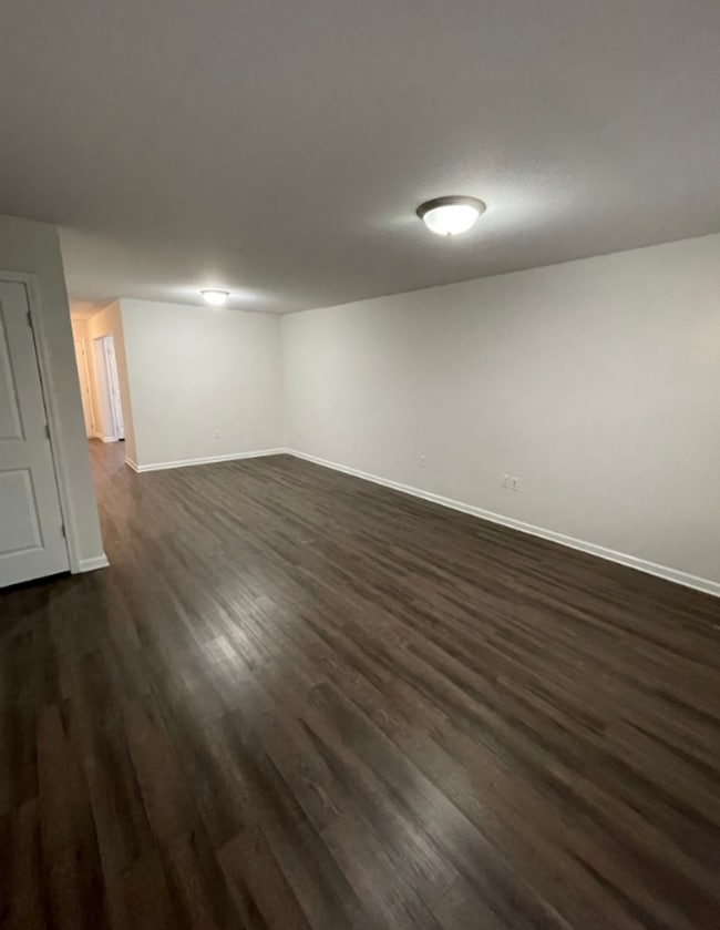 Photo - Spacious 3BR Townhome with Main-Level Primary Suite