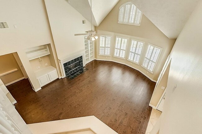 Photo - 5715 Sapphire Vista Ln