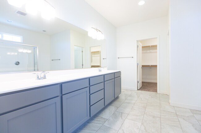 Photo - Medina Court