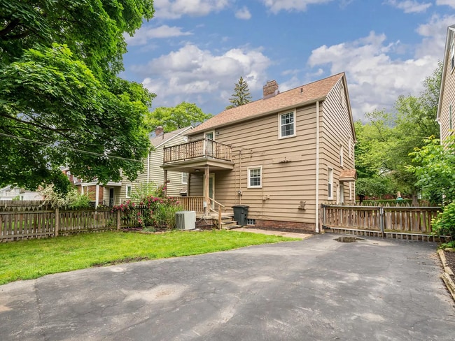 Building Photo - 1200 Brentwood Rd