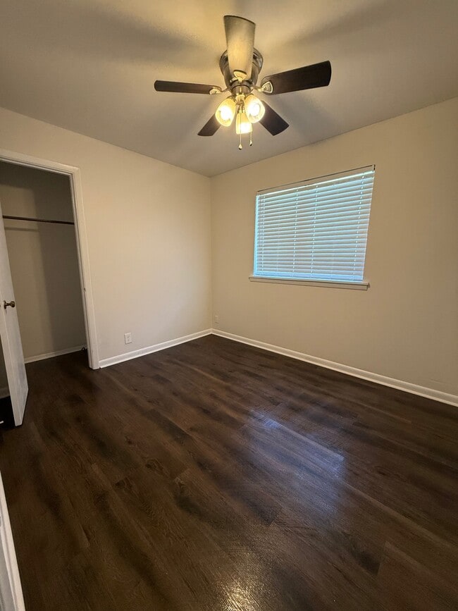 Photo - 5115 N Woodland Dr