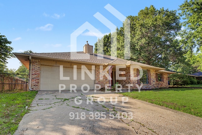 Photo - Check out this 4 bedroom 3 bath brick home in Tulsa