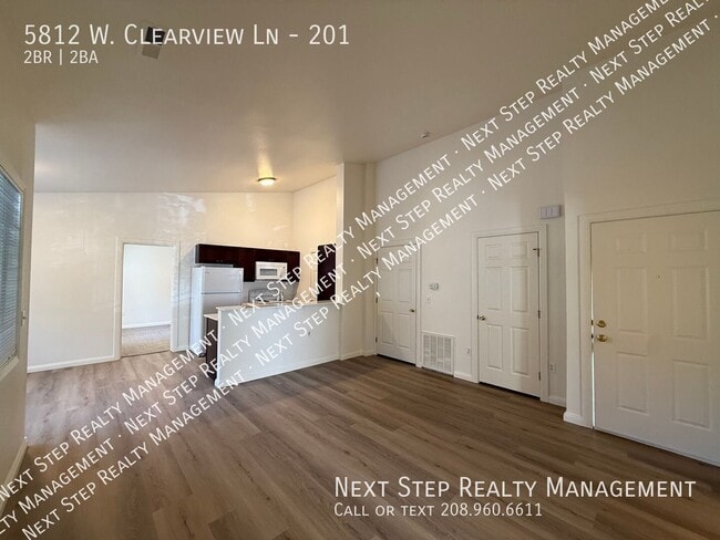 5812 W Clearview Ln Unit 201