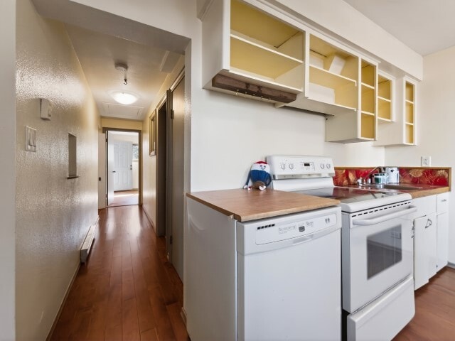 Photo - 641 Prideaux St