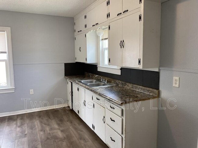 Photo - 632 SW 44th St