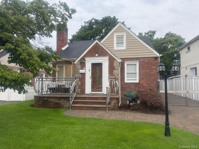 Building Photo - 302 Oakford St