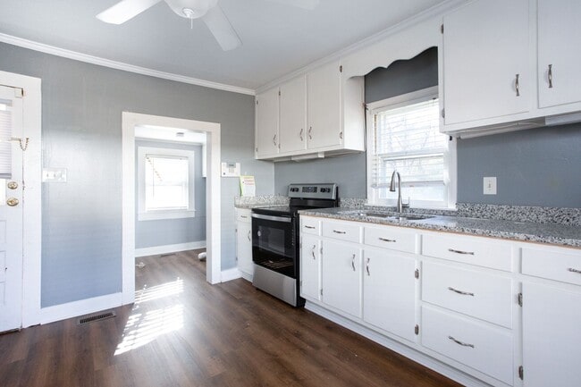 Photo - Friendly 2 Bedroom, 1 Bath bungalow in Hillsborough!