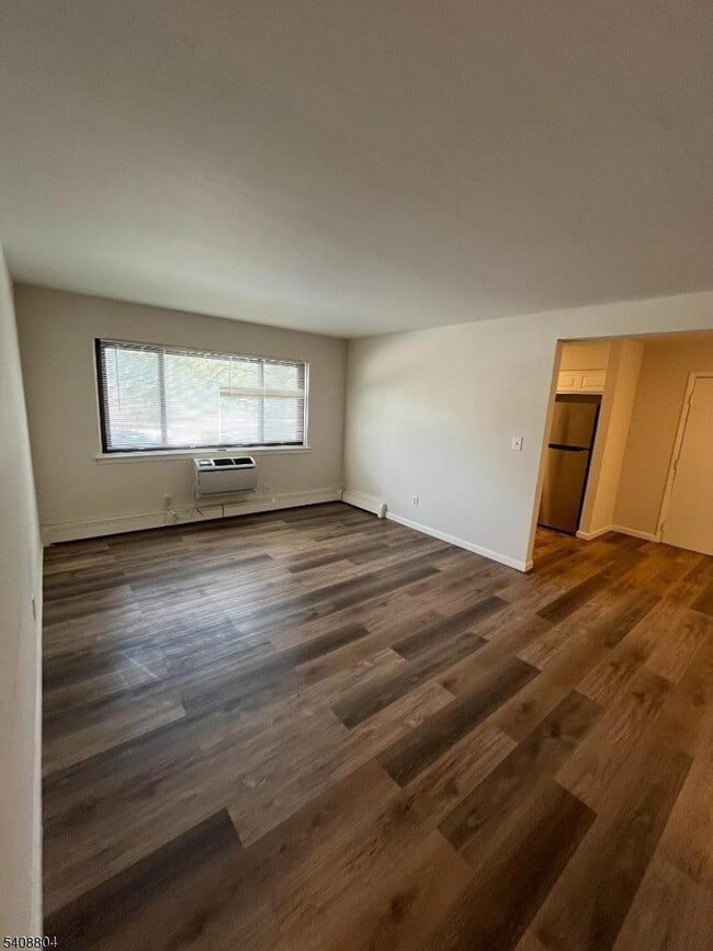 Photo - 401 US-22 Unidad D