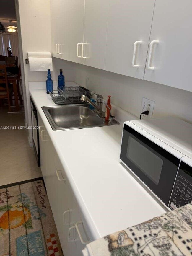 1600 SW 127th Way Unit 401C