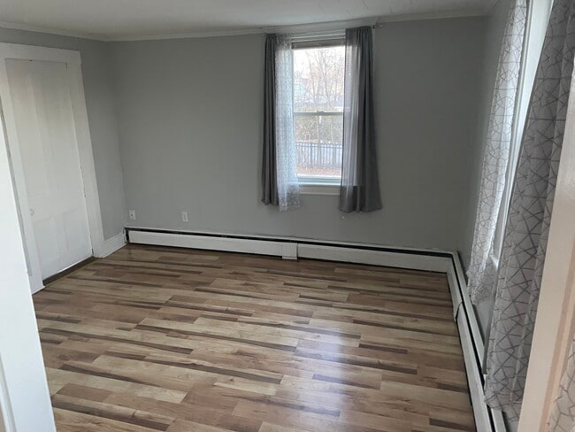 Building Photo - 17 Hanson St Unit 19A 17-19HansonStreet