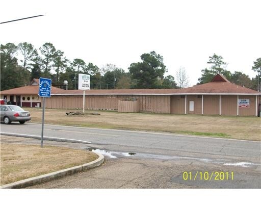 Photo - Bayou Oaks Mobile Home Park