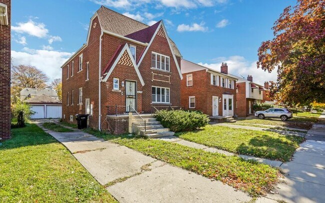 Photo - 8130 Middlepoint St Unidad 1