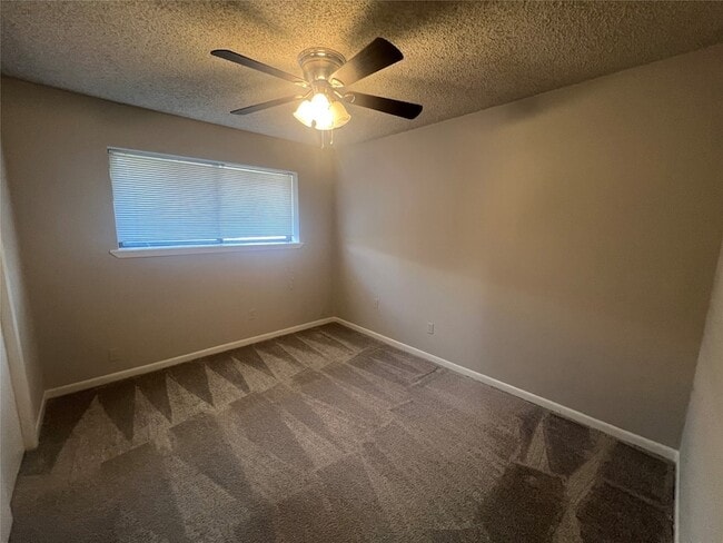 Photo - 2301 N Woods St